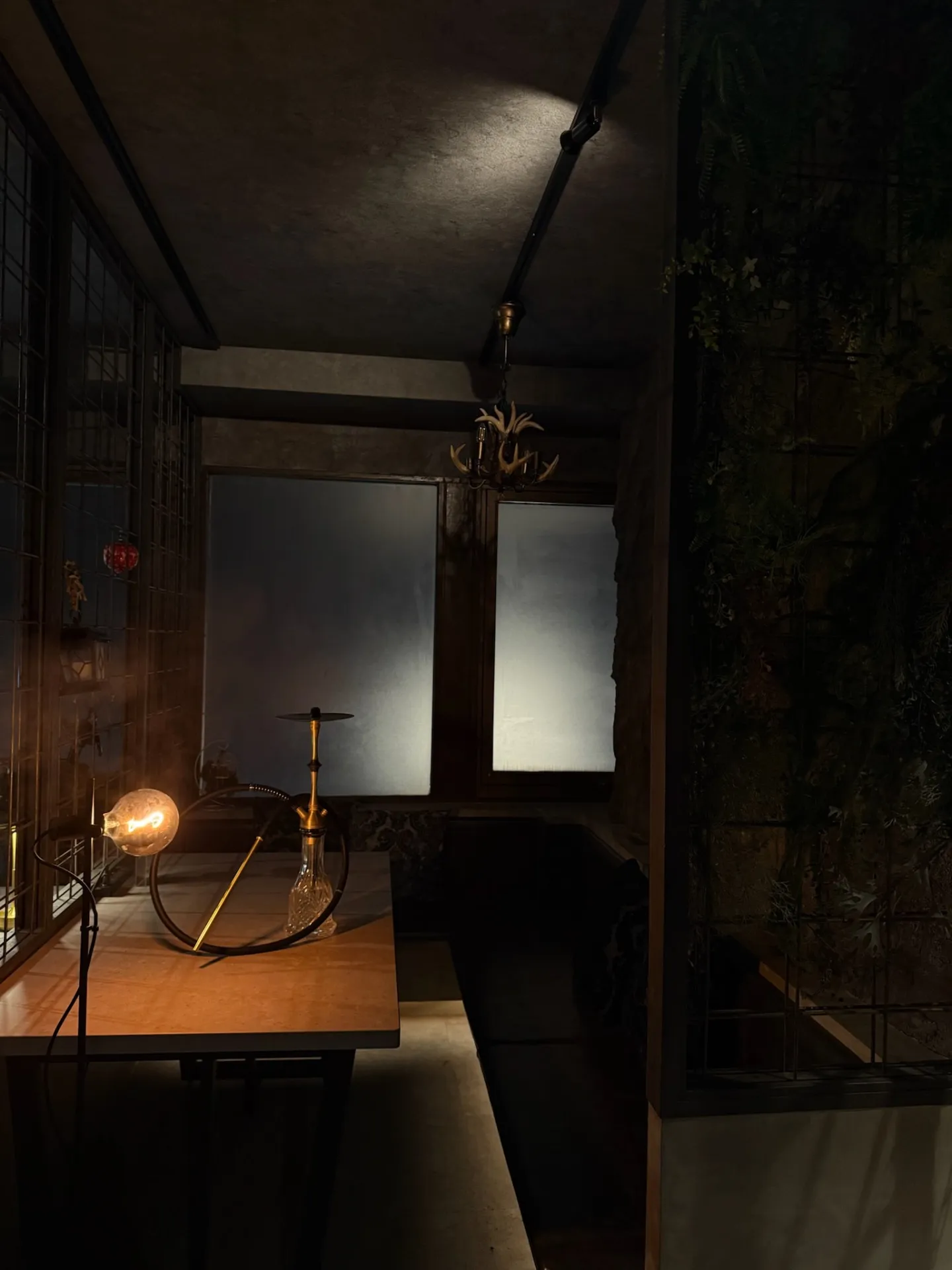 長堀橋の心斎橋シーシャカフェ!ナイトモードで夜デートを格上げ