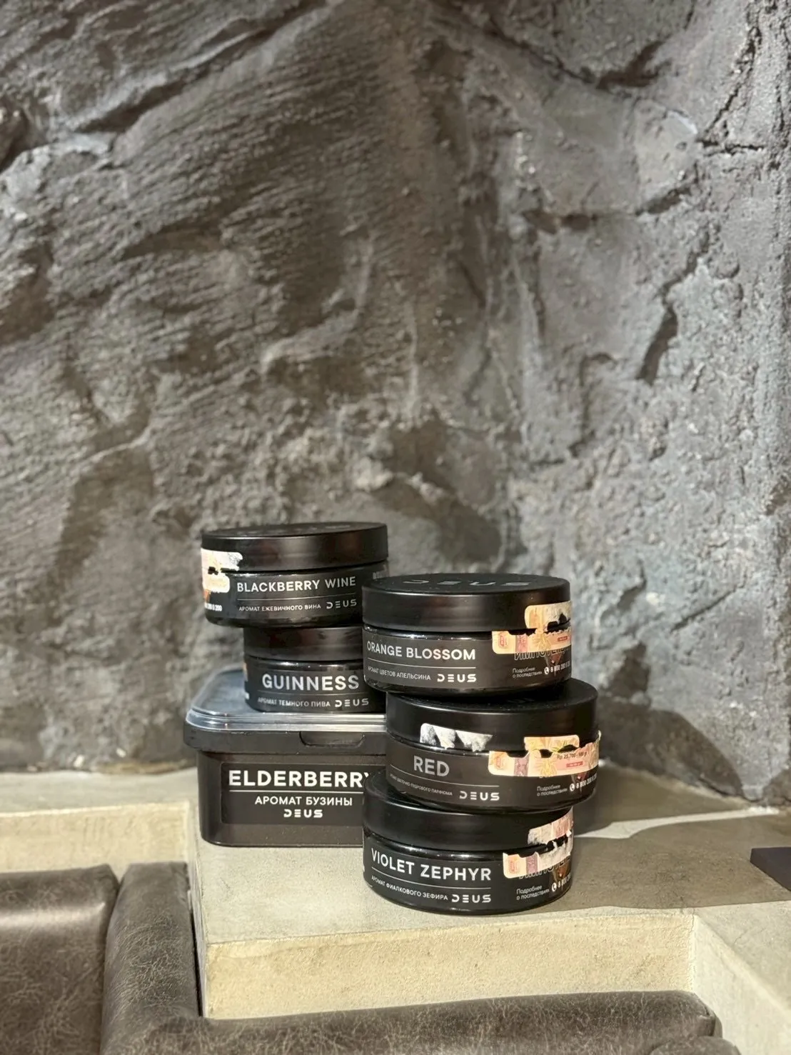 Masterful Dark Leaf Mixes in Shinsaibashi: Custom Shisha Flavors