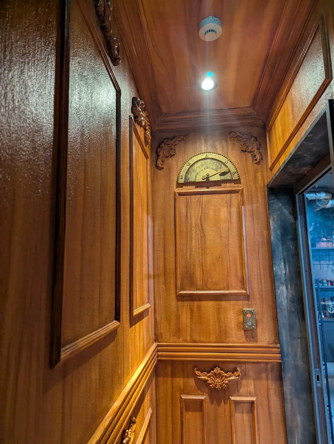 Discover a Quiet Hideaway Near Nagahoribashi Station